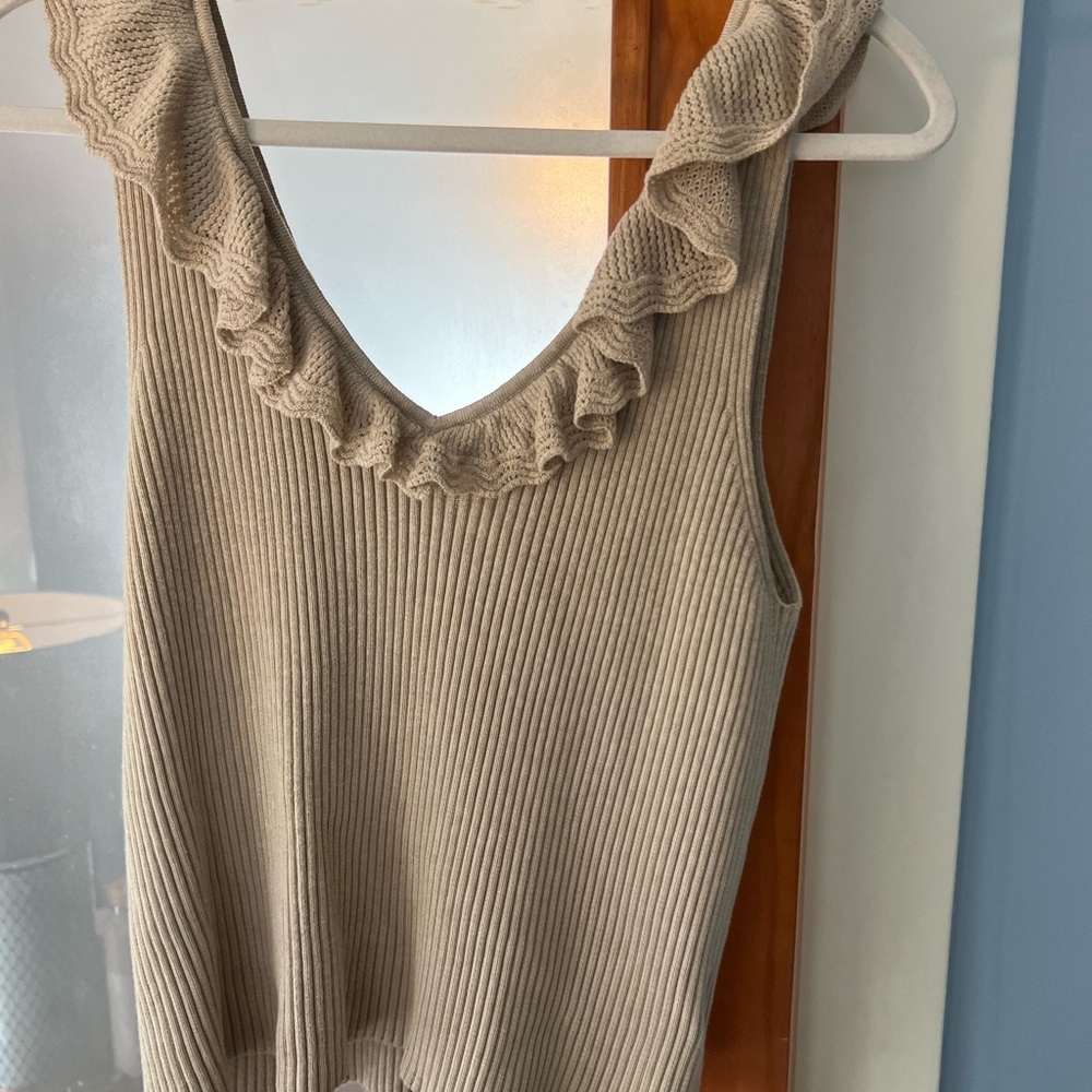 Gap Ribbed Ruffle Tank